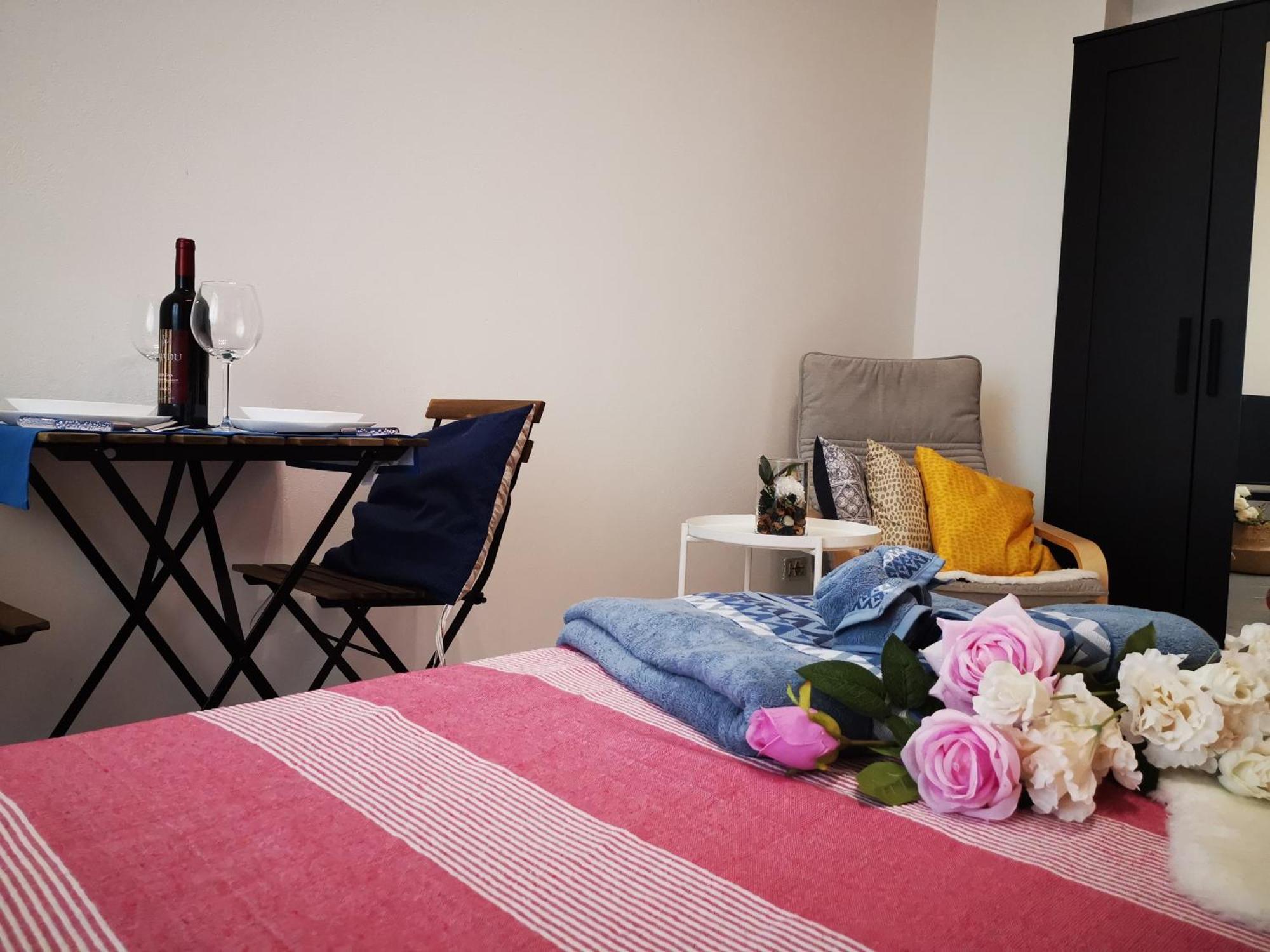 Bed and Breakfast Chafbius Кальярі Номер фото