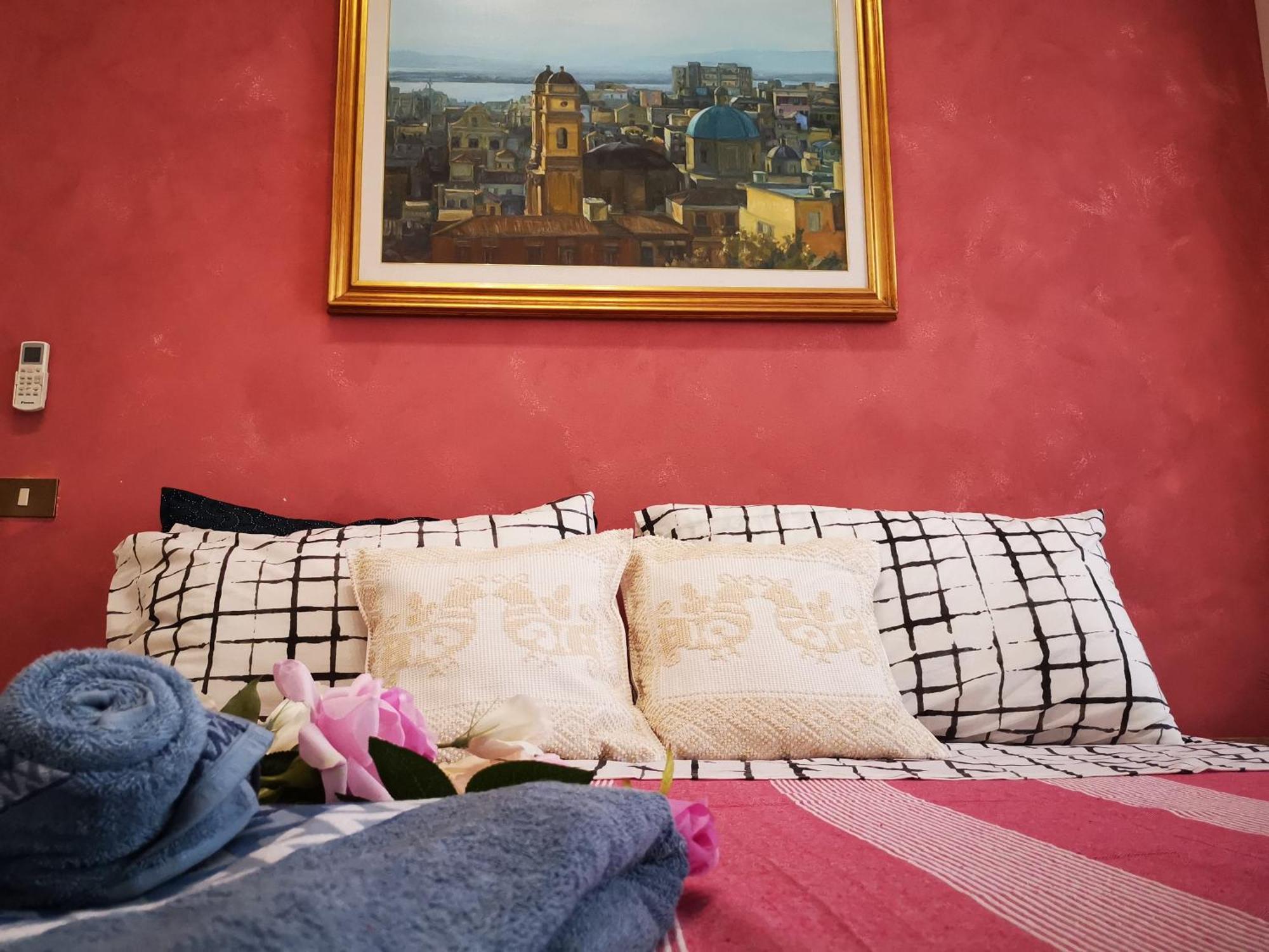 Bed and Breakfast Chafbius Кальярі Номер фото